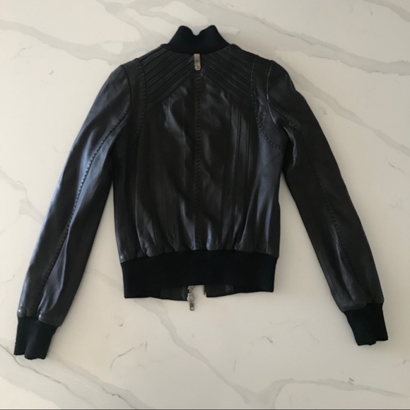Beautiful Mackage Aritzia XS Leather Bomber Jacket - Picture 5 of 6